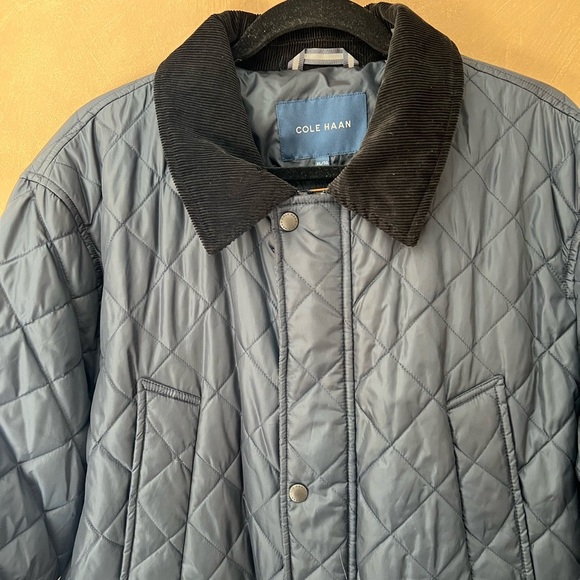 Cole Haan Men’s Blue Quilted Barn Jacket size XL With Corduroy Details - Picture 3 of 16